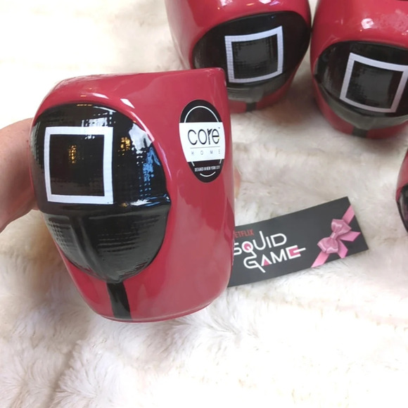 Squid Game Set of 4 Mugs - Picture 7 of 11